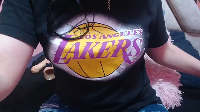 Snapshot of nadescomthxx chatting on November 2025 02:18:01 PM nadescomthxx online show from November 2025 02:18:01 PM