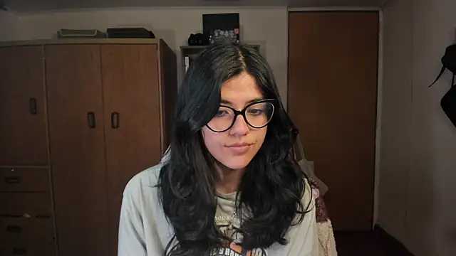 valerie  skyy online show from January 2025 03:35:01 AM