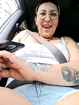 Snapshot of my-kitty chatting on November 2025 07:45:02 PM my-kitty online show from November 2025 07:45:02 PM