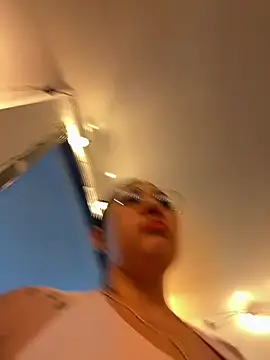 Snapshot of my-kitty chatting on January 2026 12:37:01 AM my-kitty online show from January 2026 12:37:01 AM