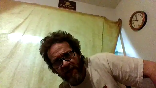 Woodywoodsup1 online show from December 2025 11:31:01 PM