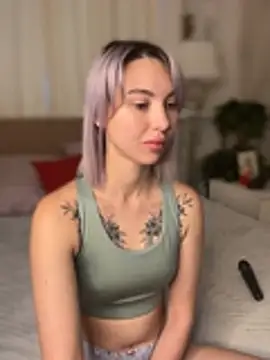 MiaMinx online show from January 2026 01:22:02 AM