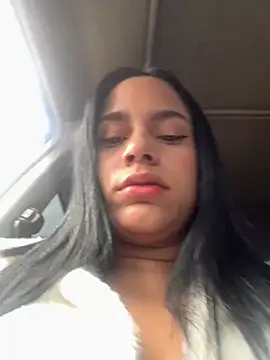 Snapshot of pamela_anderson_ chatting on December 2024 06:10:01 PM pamela anderson online show from December 2024 06:10:01 PM