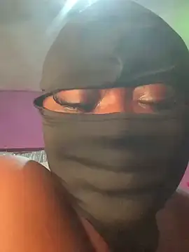 Snapshot of sweet1111 chatting on December 2024 01:47:02 AM sweet1111 online show from December 2024 01:47:02 AM