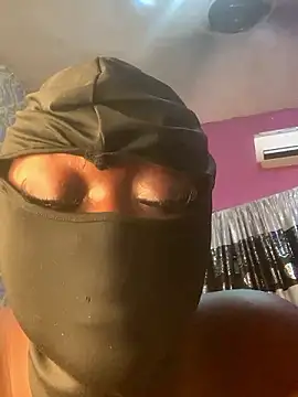 Snapshot of sweet1111 chatting on December 2024 02:39:01 AM sweet1111 online show from December 2024 02:39:01 AM