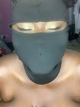 Snapshot of sweet1111 chatting on December 2024 11:09:01 PM sweet1111 online show from December 2024 11:09:01 PM