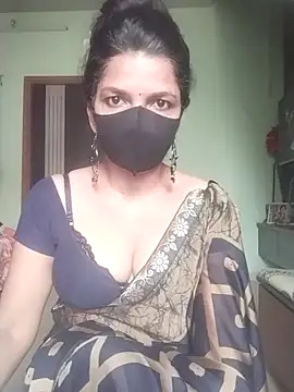 Shuttii 25 online show from October 2025 05:48:02 AM