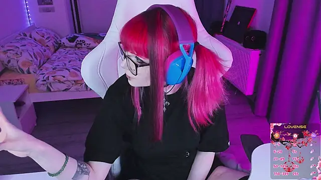 Yumi Youkai online show from December 2025 10:38:01 PM