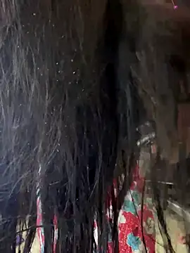 Snapshot of PARI_Hun chatting on December 2024 08:01:02 AM PARI Hun online show from December 2024 08:01:02 AM