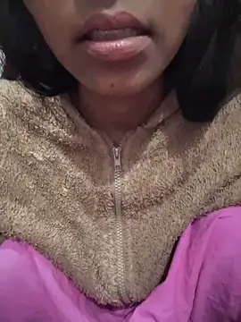 Snapshot of PARI_Hun chatting on January 2025 06:56:01 PM PARI Hun online show from January 2025 06:56:01 PM