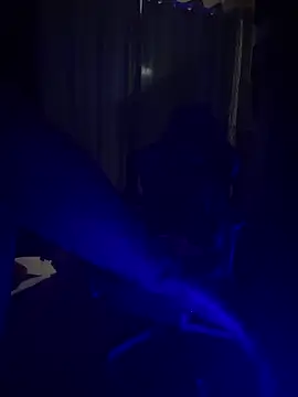 Snapshot of PARI_Hun chatting on October 2025 10:30:02 PM PARI Hun online show from October 2025 10:30:02 PM