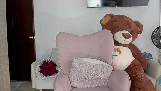 Snapshot of selene_king2 chatting on July 2026 03:03:01 PM selene king2 online show from July 2026 03:03:01 PM