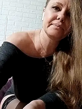 Snapshot of SexyMichellexo chatting on October 2025 11:32:02 PM SexyMichellexo online show from October 2025 11:32:02 PM