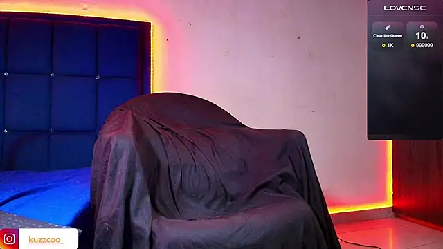 kuzzcoo online show from March 2025 02:12:02 PM