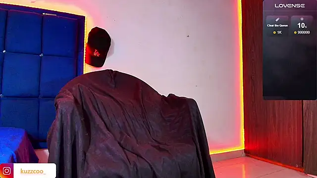 kuzzcoo online show from March 2025 06:25:01 PM