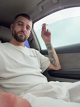 ElChapoGuzman95 online show from November 2025 08:40:01 AM