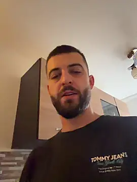 ElChapoGuzman95 online show from December 2025 06:34:02 AM