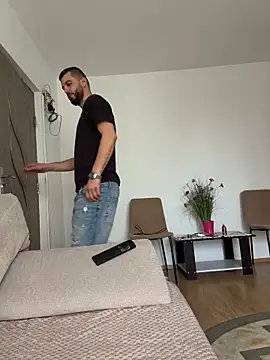 ElChapoGuzman95 online show from February 2026 07:59:02 AM