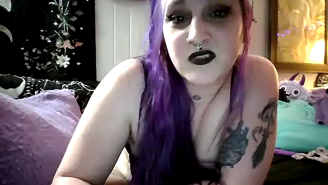 Snapshot of LunaLilith chatting on February 2025 10:55:02 AM LunaLilith online show from February 2025 10:55:02 AM