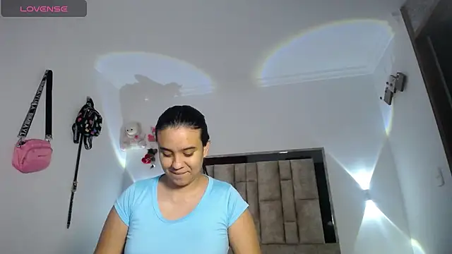 tiffany  pink online show from November 2025 10:04:02 PM