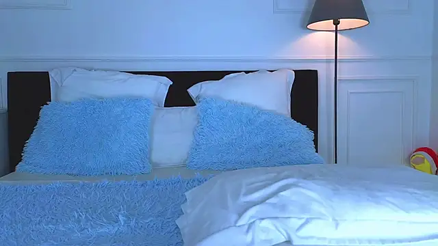 NicoleMarani online show from January 2025 02:28:02 AM