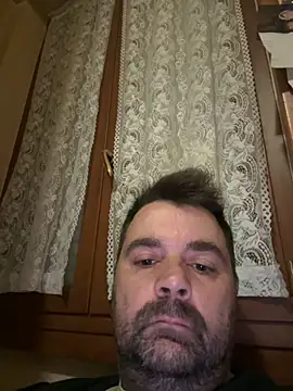 h4cAlex online show from November 2025 06:51:01 PM