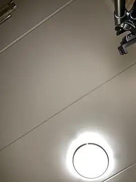 Snapshot of Neelo-Smith chatting on November 2025 12:31:02 AM Neelo-Smith online show from November 2025 12:31:02 AM