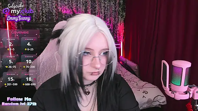 Snapshot of EmmyBunny chatting on March 2025 03:51:01 PM EmmyBunny online show from March 2025 03:51:01 PM