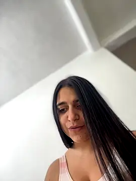 Alicia Ruiz online show from September 2025 06:08:02 PM