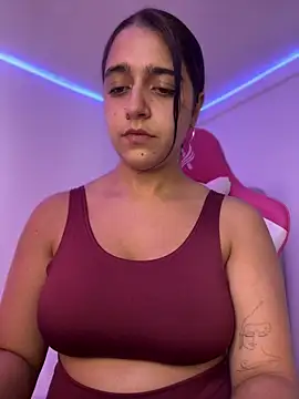 Alicia Ruiz online show from March 2026 07:32:02 PM