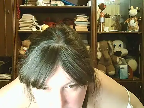 CarrieQPeach online show from April 2026 09:50:02 PM