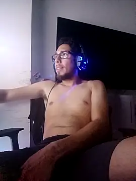 Mateusoliver7 online show from April 2026 12:21:02 AM