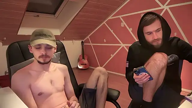 Snapshot of naked_psy chatting on December 2024 11:35:02 PM naked psy online show from December 2024 11:35:02 PM