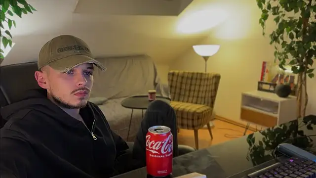 Snapshot of naked_psy chatting on November 2025 04:21:01 AM naked psy online show from November 2025 04:21:01 AM