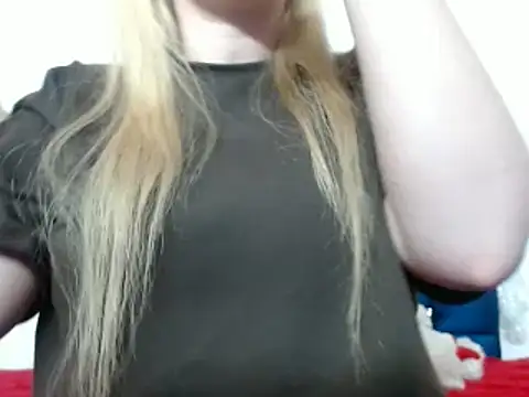 Snapshot of 69liamilk69 chatting on December 2024 03:27:02 AM 69liamilk69 online show from December 2024 03:27:02 AM