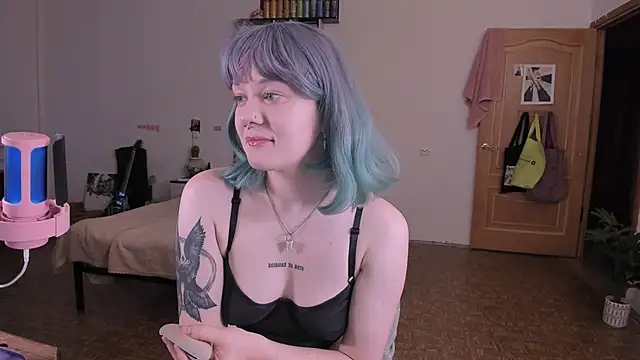 Snapshot of cyber_whore_ chatting on October 2025 01:56:02 PM cyber whore online show from October 2025 01:56:02 PM