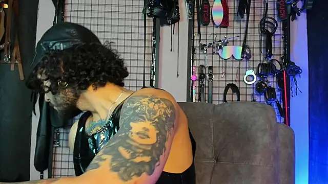 Twisted Fantasy online show from February 2025 06:45:01 PM