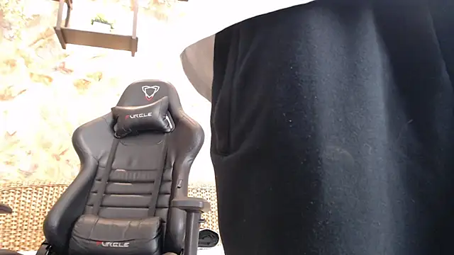 alexgiraldo  online show from January 2025 11:15:02 AM