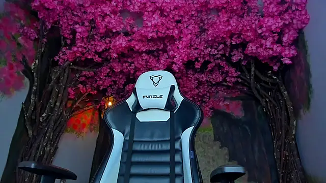 alexgiraldo  online show from February 2025 02:20:01 PM