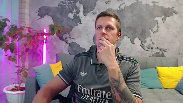 VikingChrisss online show from November 2025 10:48:02 AM