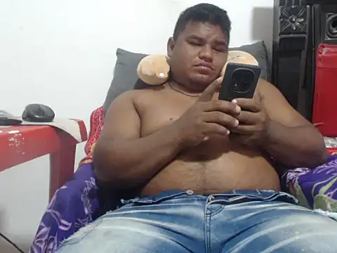 PONSE LATINO online show from November 2025 03:23:02 PM