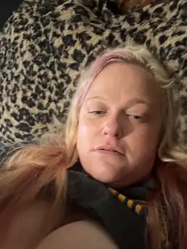 Cumslutsnowbunnie69 online show from September 2025 02:09:02 PM