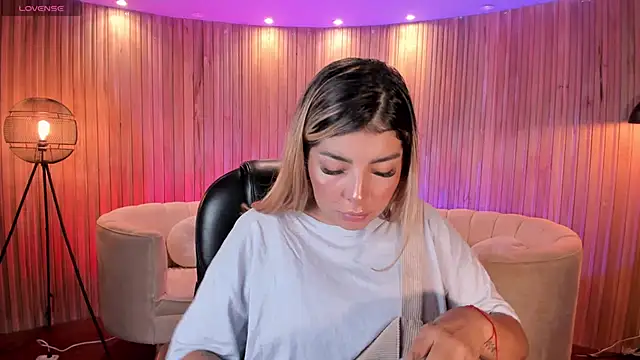 LisaMonroe  online show from February 2025 11:31:01 AM