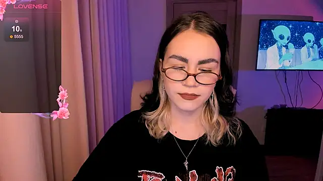 Snapshot of _selectrra chatting on December 2024 03:05:01 PM  selectrra online show from December 2024 03:05:01 PM