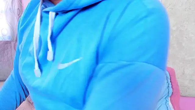 Snapshot of Satuurn_ chatting on January 2025 02:35:01 PM Satuurn online show from January 2025 02:35:01 PM