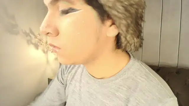 Snapshot of Satuurn_ chatting on February 2026 02:10:01 PM Satuurn online show from February 2026 02:10:01 PM