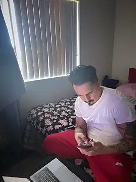 PeterGrandee online show from November 2025 05:34:02 PM