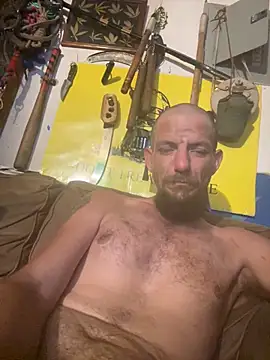 Snapshot of 420rickie420 chatting on March 2025 07:47:02 AM 420rickie420 online show from March 2025 07:47:02 AM