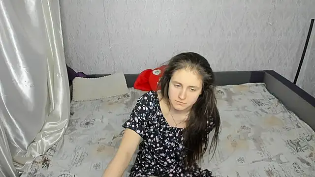 Holliy Cooper online show from January 2025 09:35:01 AM