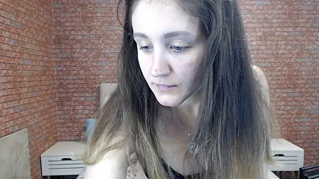 Holliy Cooper online show from October 2025 11:41:02 AM